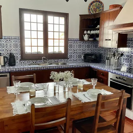 Super Mario - Casa Dos Moinhos Holiday home
